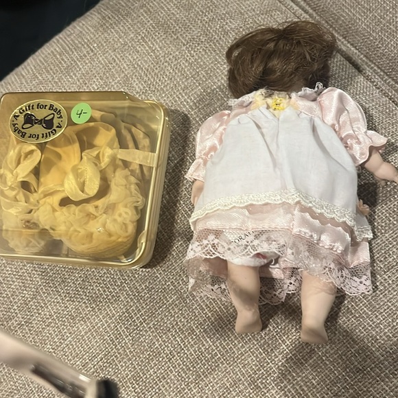 Paulines Limited addition Doll, Allie, porcelain 8” collector item - Plus 2 free - Picture 13 of 13